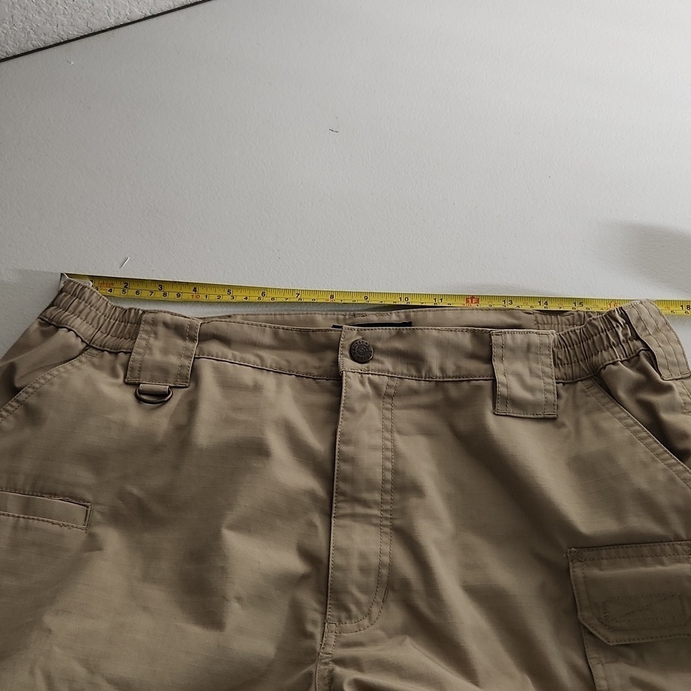 5.11 Tactical Shorts Mens Size 36 Beige Cargo Multiple Pockets FLAWED - Picture 7 of 12